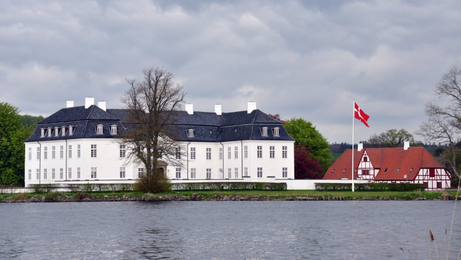 Hvidkilde Gods, Denmark